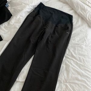 Black maternity scrubs